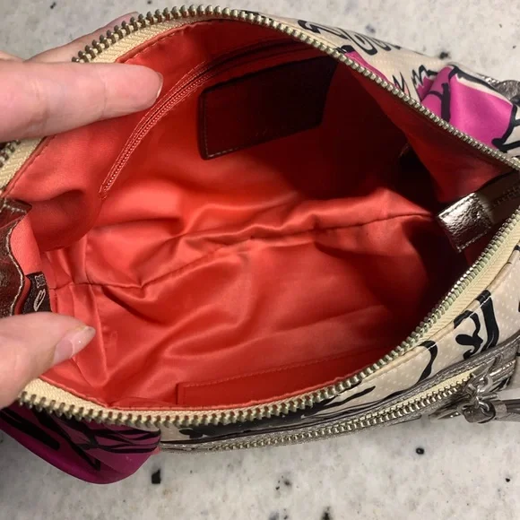 Coach Poppy Graffiti Shoulder Bag – Style No. L1077-16309 RARE - Picture 11 of 14